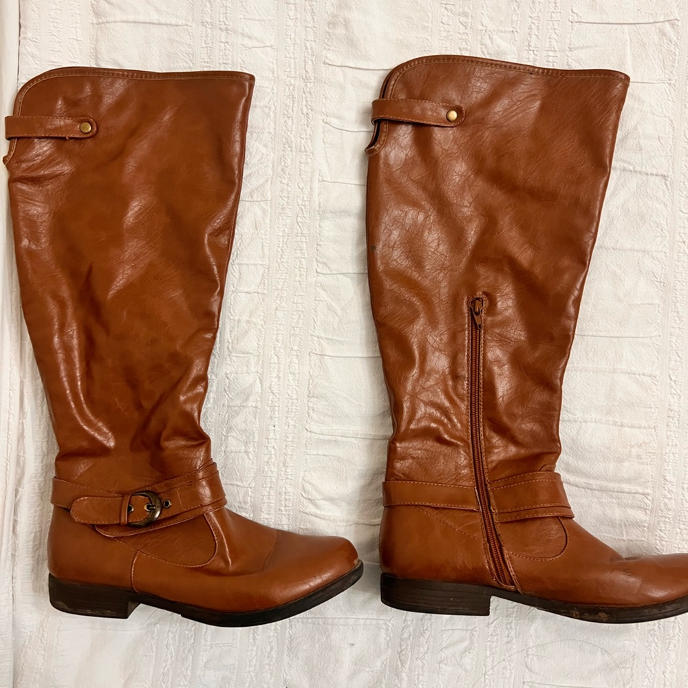 Brown faux leather flat boots from JustFab, size 10.  EUC.